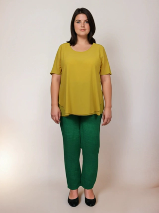 Bluză din voal, cu căptușeală tot din voal. Perfectă pentru o ținută de zi cu zi, vine cu …